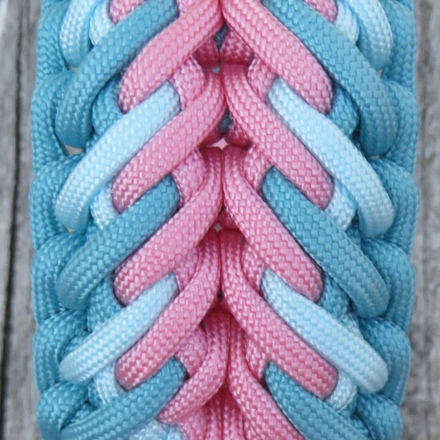 Hundehalsband mit Knoten "Vortex" Größe 21-30cm